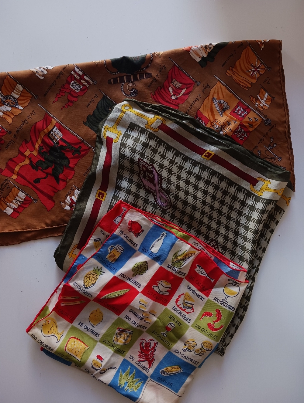 Hermes Silk Handkerchief , Silk Scarf. Vintage.+ Free Gift 2 Vintage Silk Scarf - Picture 2 of 13